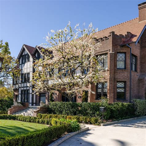 tudor style homes los angeles